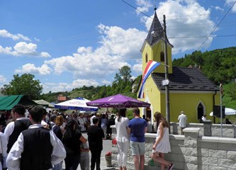 Blagoslovljena obnovljena kapelica u Dragi Svetojanskoj