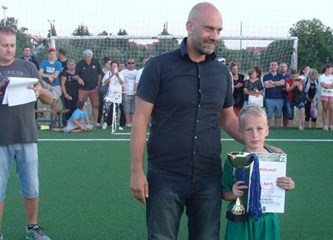 Prstići Vinogradara i mlađi pioniri Jaske najbolji na nogometnom festivalu