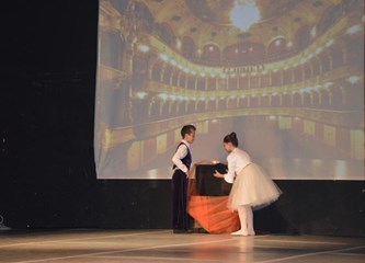 Baletna scena u Jaski očarava publiku: Od Orašara do Cabareta, balerine plešu sve!