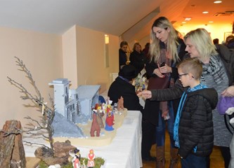 Otvorena jubilarna izložba božićnih jaslica