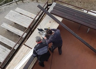 Planinari obnovili balkon na domu Žitnica