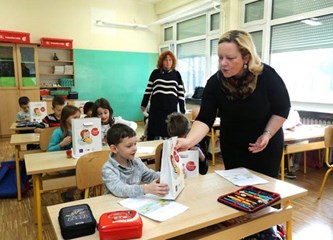 OŠ Ljubo Babić proslavila "Školski medni dan"