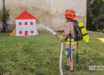 Vatrogasci Jastrebarskog na Danu otvorenih vrata u sklopu Ljeta u Jaski
