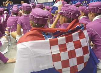 Svetojanske mažoretkinje pobrale medalje na Europskom prvenstvu