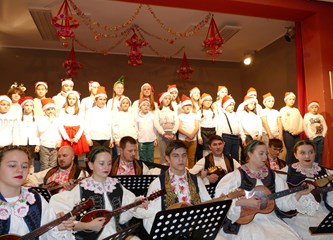 Draganićaki pokazali veliko srce na humanitarnom božićnom koncertu KUD-a „Sv. Juraj“ Draganić