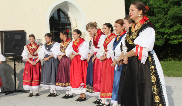 folklor1.jpg