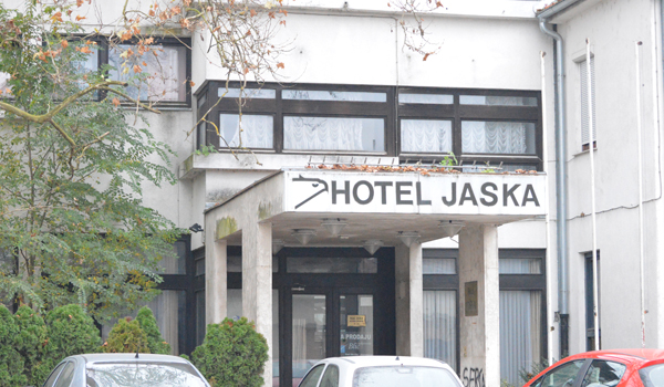 hotel jaska.jpg