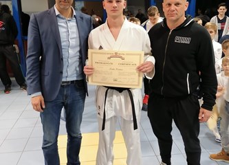 Novi majstori karatea Luka Vučinić i Matej Braje, nositelji crnog pojasa
