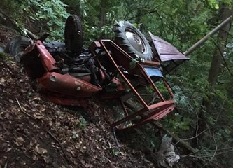 Tragedija u Prilipju: U prevrtanju traktora poginuo muškarac