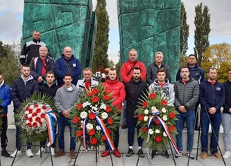 Članovi NK Sveta Jana posjetili Vukovar
