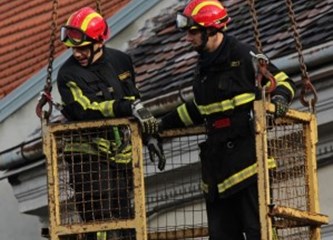 FOTO: Jaskanski vatrogasci saniraju štete, građane se poziva da prijave oštećenje na svojim objektima