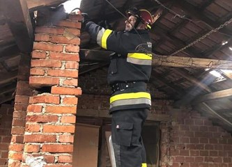 Ponos Jaske: Naši vatrogasci i dalje nesebično pomažu na petrinjskom području