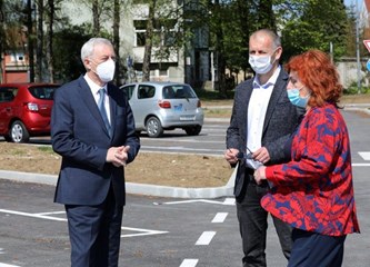 Kožić u Jaski: Vama treba nova škola, a nama suglasnost Grada za njeno projektiranje! Najavio i rješenje za cestu u Volavju