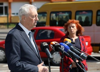 Kožić u Jaski: Vama treba nova škola, a nama suglasnost Grada za njeno projektiranje! Najavio i rješenje za cestu u Volavju