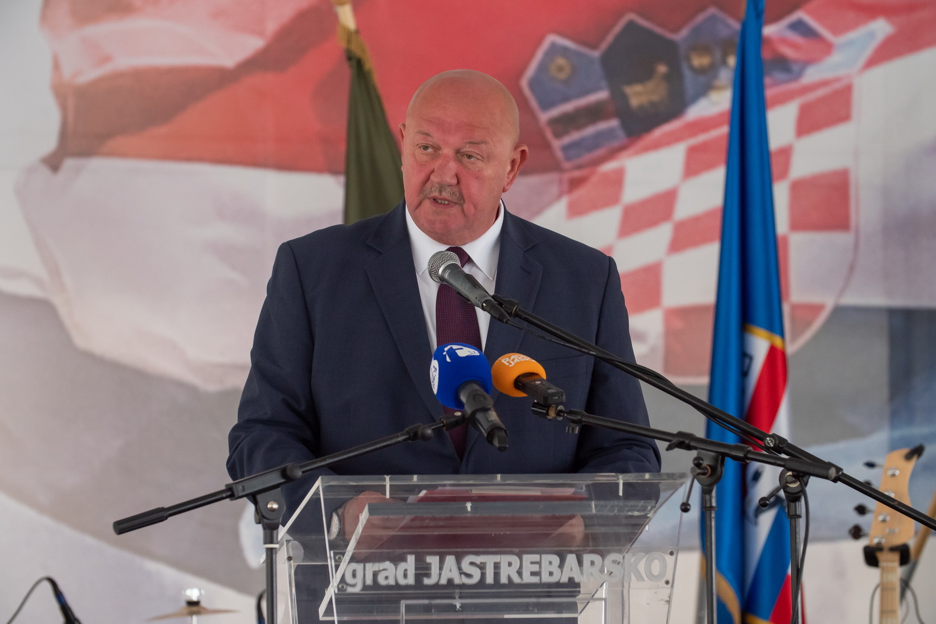 Jastrebarsko svečano proslavilo 30. obljetnicu početka Domovinskog rata i prvog postrojavanja Jaskanaca: Branitelji HVALA!