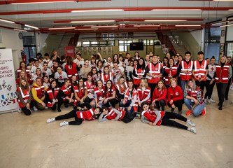 Svoje slobodno vrijeme koriste da nauče pomoći unesrećenom: Održano Gradsko natjecanje mladih Hrvatskog Crvenog križa