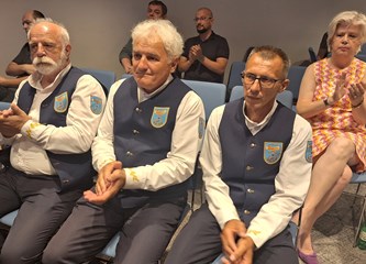 Ogranku Matice hrvatske u Jastrebarskom dodijeljena Povelja Zagrebačke županije! Županija proslavila svoj Dan