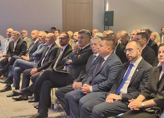 Ogranku Matice hrvatske u Jastrebarskom dodijeljena Povelja Zagrebačke županije! Županija proslavila svoj Dan