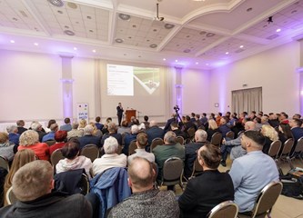 Svečana sjednica platforme „Sve se može”: Predstavljeni kandidati za nadolazeće lokalne izbore